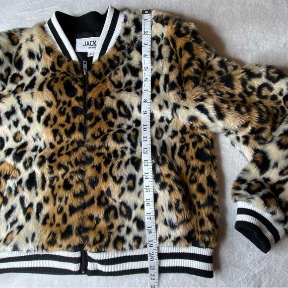 Jack by BB Dakota Faux Fur coat Sz Large Animal Leopard Print - Picture 3 of 10
